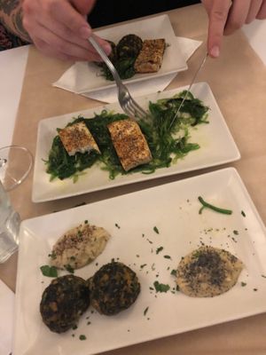 Tofu seaweed and spinach fritters at Sanus in Fuerteventura