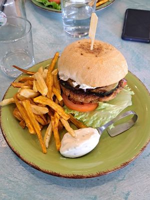 Plant based burger at Sanus in Fuerteventura