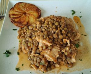 Lentil and soya stew main course at Sanus in Fuerteventura
