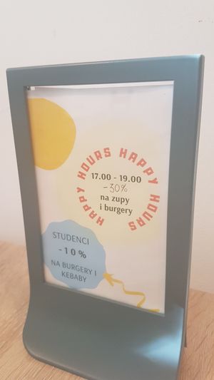 Happy hour 30% discount on burgers and soups and 10% discount for burgers and kebab for students at Umea in Lublin
