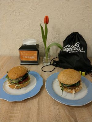 Burger z cukinii i z buraka. at Umea in Lublin