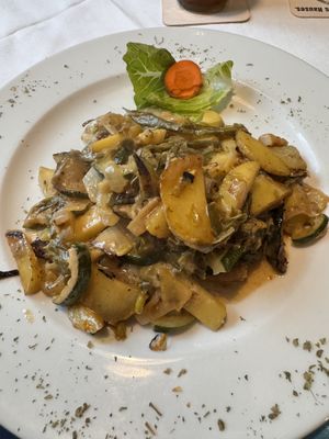 Zucchini   at Blumenhotel Restaurant in Bergneustadt