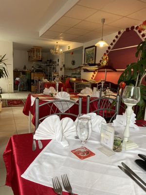 Innenraum  at Blumenhotel Restaurant in Bergneustadt