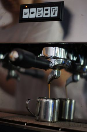 frisch gemahlener Espresso von Moema, Direkt Fair Trade  at Velicious in Berlin