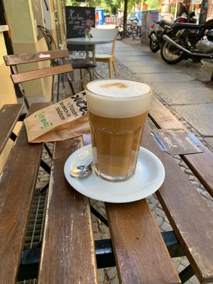 Vegan Latte Macchiato 😋  at Velicious in Berlin