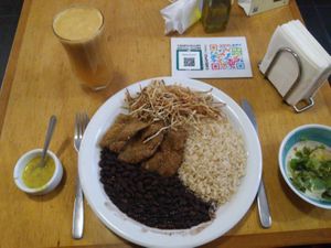 Prato executivo com Seitan à milanesa at Vegetariano Social Clube Delivery in Rio De Janeiro