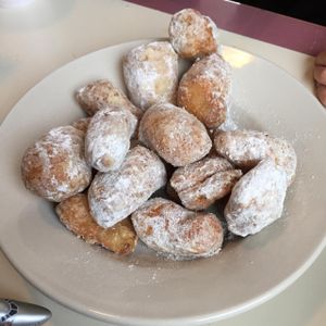 wow! at Vito's Pizza and Ristorante in Alpharetta