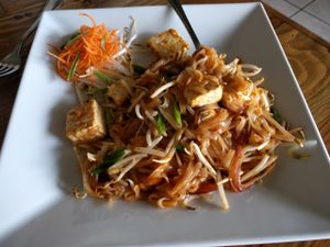 Pad Thai at H.O.P.E. in Studio City