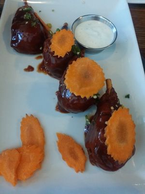 Hot wings at H.O.P.E. in Studio City