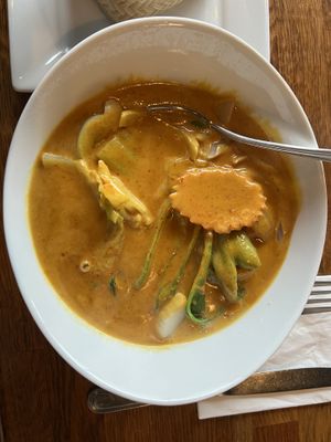 Yellow Curry  at H.O.P.E. in Studio City