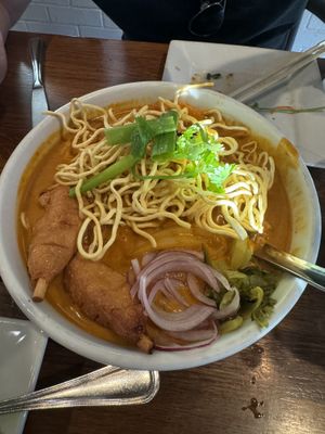 Kao Soi curry   at H.O.P.E. in Studio City