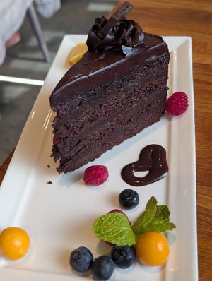 Vegan chocolate cake 😋 at H.O.P.E. in Studio City