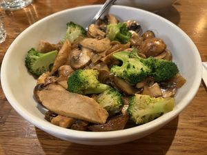 Pad see ew with mushrooms   at H.O.P.E. in Studio City