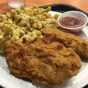 chicken fingers and Mac and Cheese at NuVegan in College Park