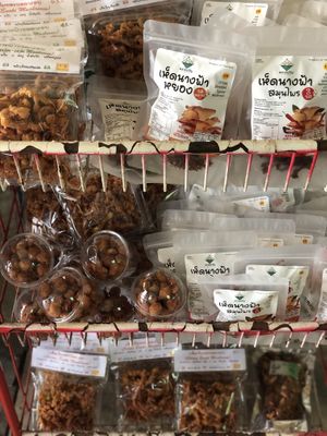 More packed food  at Faasai Vegetarian Food - ฟ้าใส อาหารเจ in Phitsanulok