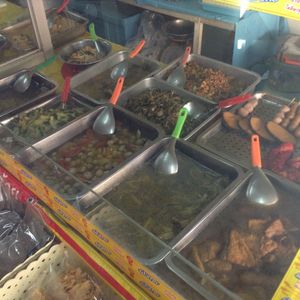 The dishes at Faasai Vegetarian Food - ฟ้าใส อาหารเจ in Phitsanulok