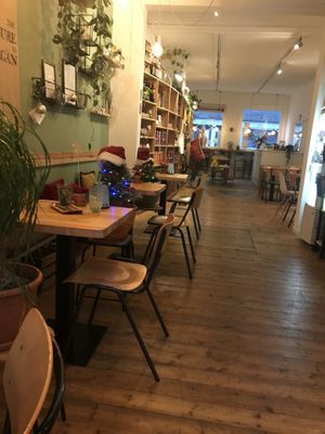 Clean seating at Bindicafe in Amersfoort