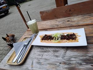 Gerookte bietjes met cashewkaas at Bindicafe in Amersfoort