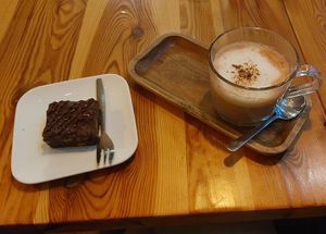 Brownie and chai latte   at Bindicafe in Amersfoort