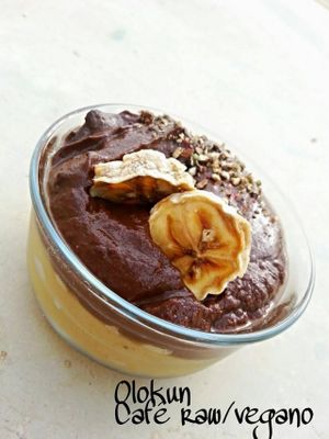 Creme de grão + banana & crema de grão + chocolate com pimento muitos cores e banana seca at Olokun in Torres Vedras