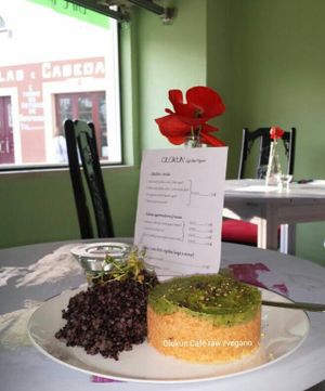 Menu and indoor at Olokun in Torres Vedras