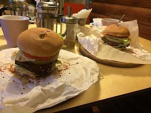 Tofu pineapple burgers at Veggie Bro in Vladimir