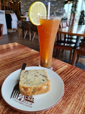 Lemon Passion Fruit Tea and Banana Cake ~ 25/11/21 at nomVnom Bistro - Clarke Quay in Central Singapore
