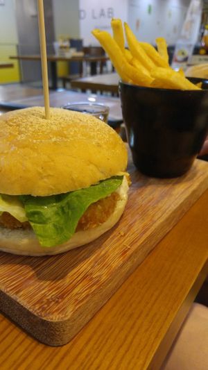 QQ CHEESY & FRIES at nomVnom Bistro - Clarke Quay in Central Singapore