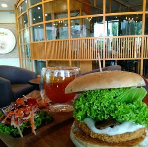 Lion Set at nomVnom Bistro - Clarke Quay in Central Singapore