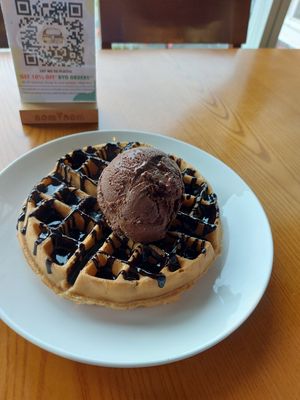 Belgium waffles with chocolate ice cream at nomVnom Bistro - Clarke Quay in Central Singapore