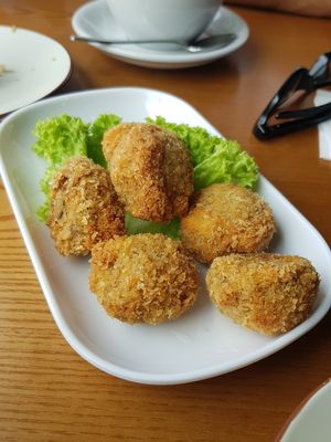 Mushroom fritters at nomVnom Bistro - Clarke Quay in Central Singapore
