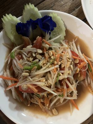 Perfect papaya salad  at La Carotte Qui Rit in Koh Tao