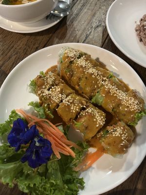 Delicious summer rolls with peanut sauce   at La Carotte Qui Rit in Koh Tao