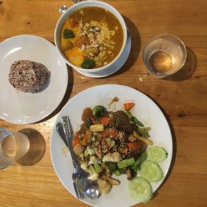 massamun curry and glass noodles with mushrooms at La Carotte Qui Rit in Koh Tao