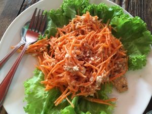 carrot salad with tofu and nut paste at La Carotte Qui Rit in Koh Tao