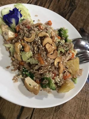 Pineapple fried rice at La Carotte Qui Rit in Koh Tao