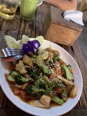 Noodles at La Carotte Qui Rit in Koh Tao