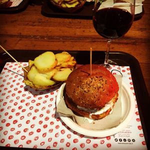 burger and potatoes  at Veg & Veg in Florence