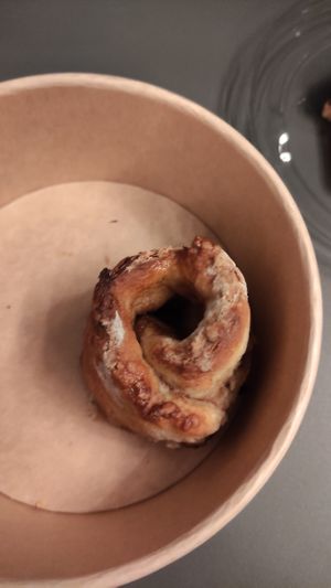 Cinnamon roll  at Veg & Veg in Florence