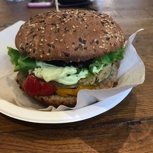 l'arzillo burger at Veg & Veg in Florence