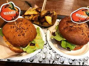 Heaven between two buns at Veg & Veg in Florence