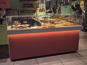 Counter at Veg & Veg in Florence