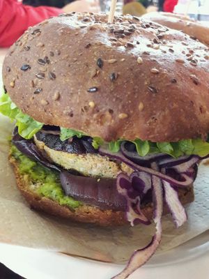 the Popeye burger without the mayo at Veg & Veg in Florence