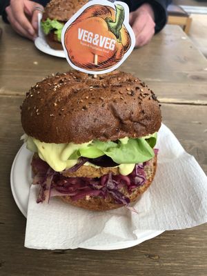 Popeye burger 😍 at Veg & Veg in Florence