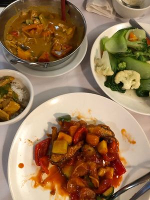 Curry soy chicken, mixed vegetables, sweet and sour fish at Vegie Hut in Box Hill