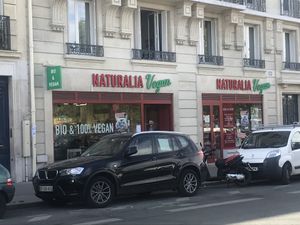 Outside at Naturalia Vegan - Richer in Paris