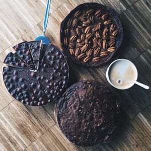 raw pecan cake, raw chocolate+berry cheesecake and backed vegan carrot cake  at Barkett in Berlin