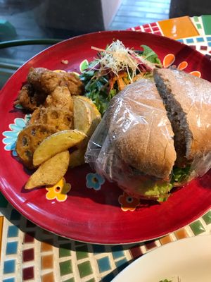 one of the best vegan burgers i ever had! at Hiruneko Shokudou in Itoshima