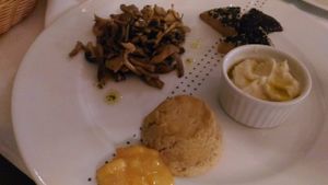 3 vegan cheeses with mushrooms  at Pinzimonio in Venice