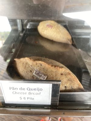 Delicious bread with tofu and vegetables  at Baruc Natural in Florianopolis